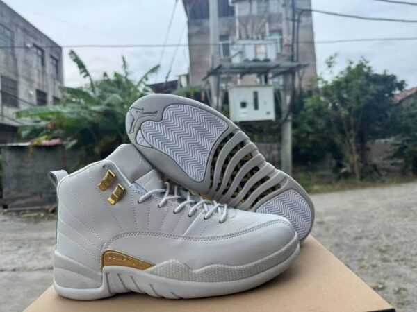 Air Jordan 12 Retro "Playoffs"