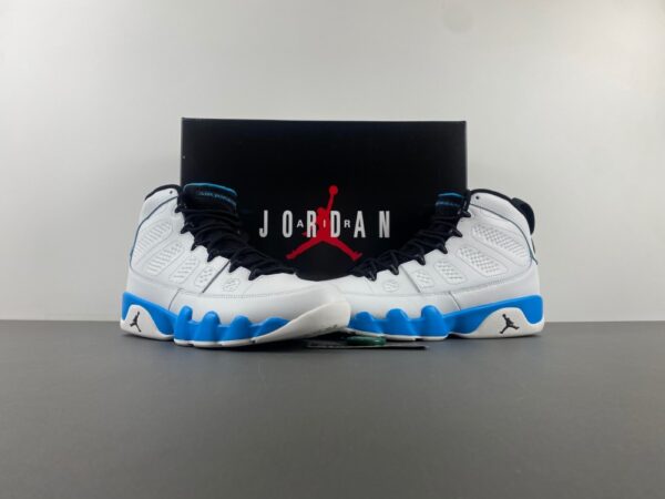 Air Jordan 9 Retro "Powder Blue"