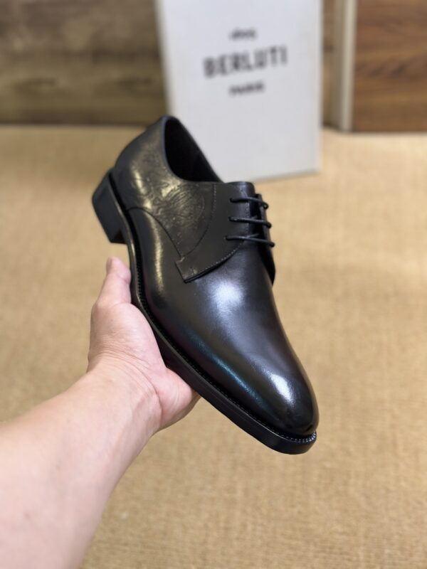 Berluti Polished Men's Leather Derby Shoes - Image 4