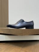 Berluti Polished Men's Leather Oxford Shoes with Embossed Detail