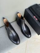 Elegant Black Leather Chelsea Boots