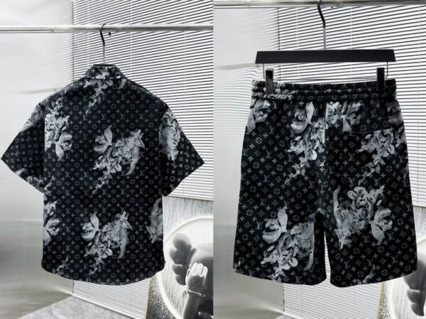 Louis Vuitton Monogram & Floral Shirt & Shorts Set - Image 3