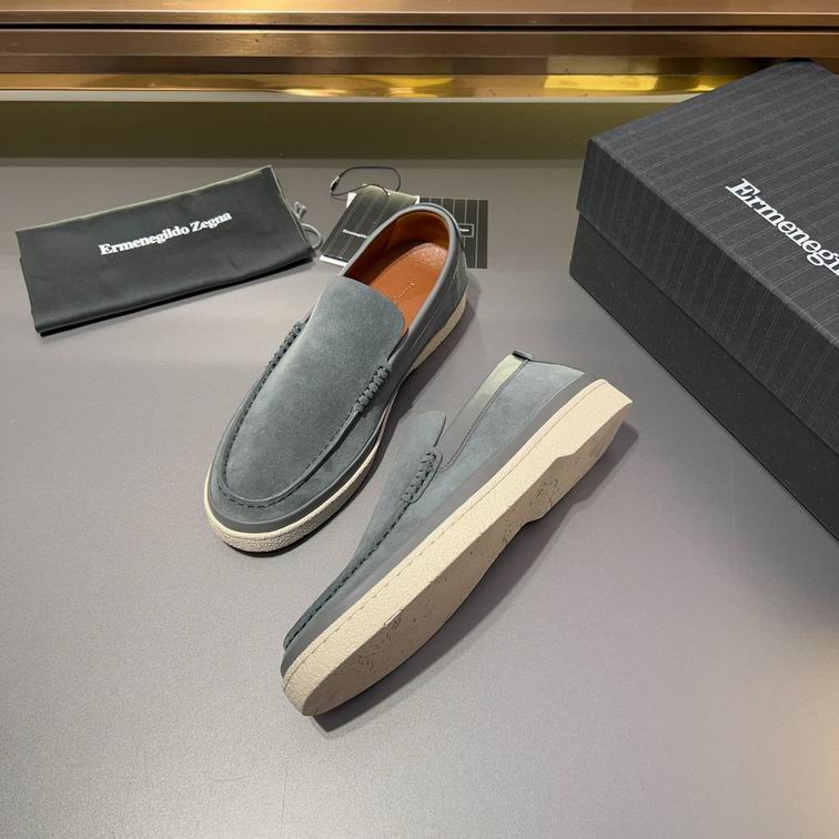 Luxurious Men's Grey Suede Slip-On Loafers - Image 3