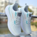 Sleek Curve Design Fashion Sneakers - Stylish Colorways
