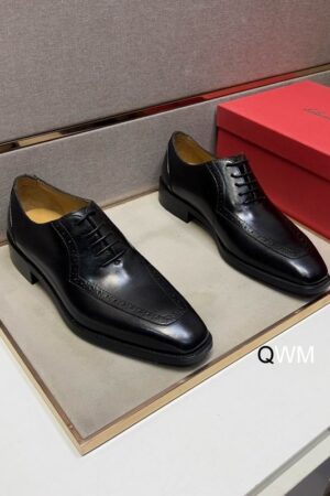 Sophisticated Black Leather Cap-Toe Oxford Shoes