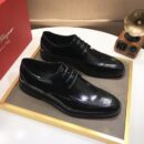Sophisticated Black Patent Leather Plain-Toe Oxford Shoes