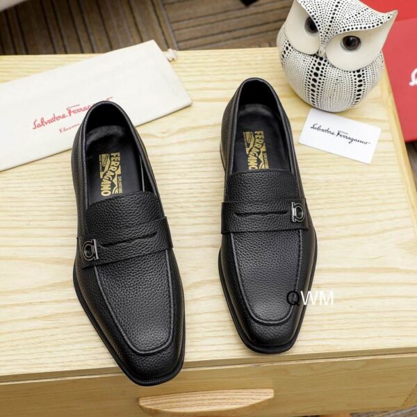 Sophisticated Black Pebbled Leather Loafers with Horse bit Buckle