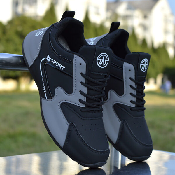 Unisex SIN1982 Retro Sport Sneakers. - Image 3