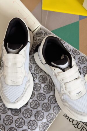 Alexander McQueen Sprint Runner White/Black Mesh Sneakers