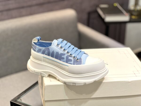 Alexander McQueen Unisex Blue White Tread Slick Shoes - Image 4