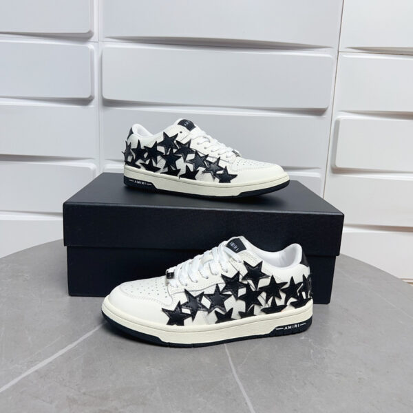 Amiri Stars Court Low-Top Sneakers in White with Black Stars. - Image 4