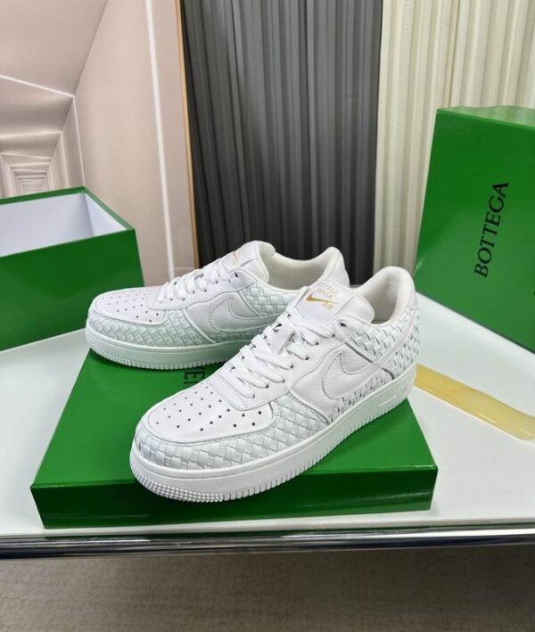 Bottega Veneta White Woven Low-Top Sneaker