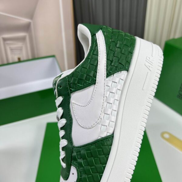 Bottega Veneta White and Green Woven Low-Top Sneaker. - Image 6