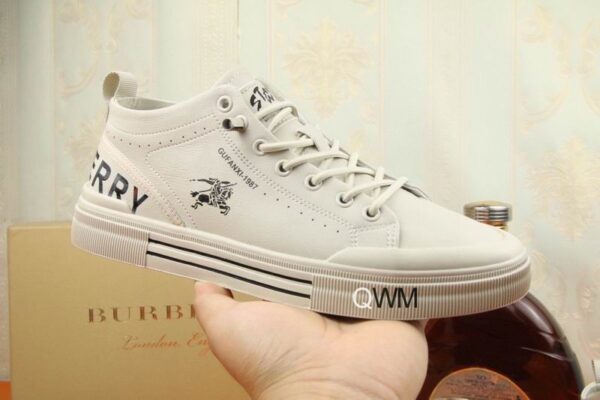 Burberry Beige Check Low-Top Sneaker. - Image 5