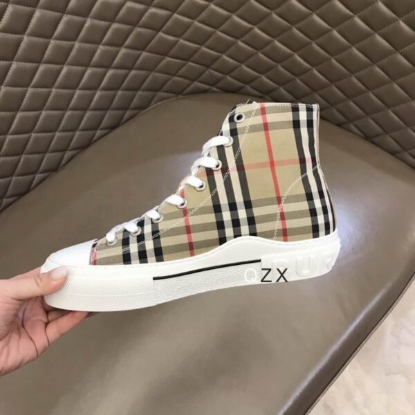 Burberry Tan and Black High-Top Sneaker with Striped Accents - Image 9