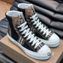 Burberry's iconic Vintage Check pattern,