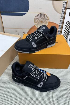 Louis Vuitton LV Trainer Sneakers - Black Leather & Mesh