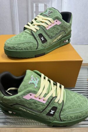 Louis Vuitton LV Trainer Sneakers - Monochromatic Green Leather