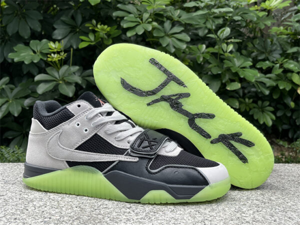 Jordan Jumpman Jack TR 'Travis Scott' Black Light Grey sneakers. - Image 4
