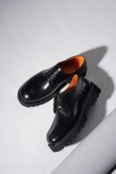 The Titan Black Leather Chunky Derby.